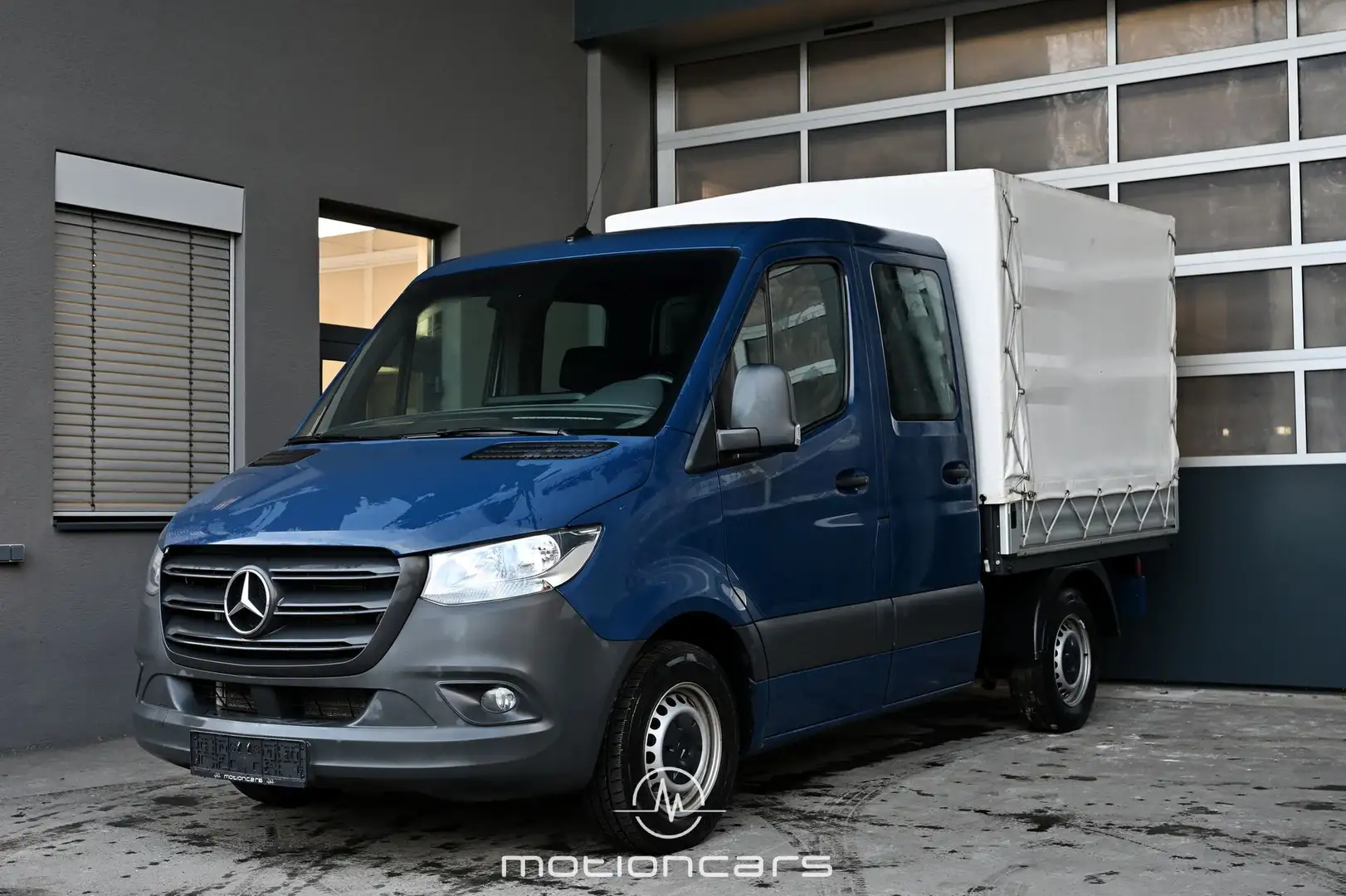 Mercedes-Benz Sprinter 215 CDI Kompakt HA 9G-Tronic Doppelkabine Blau - 1