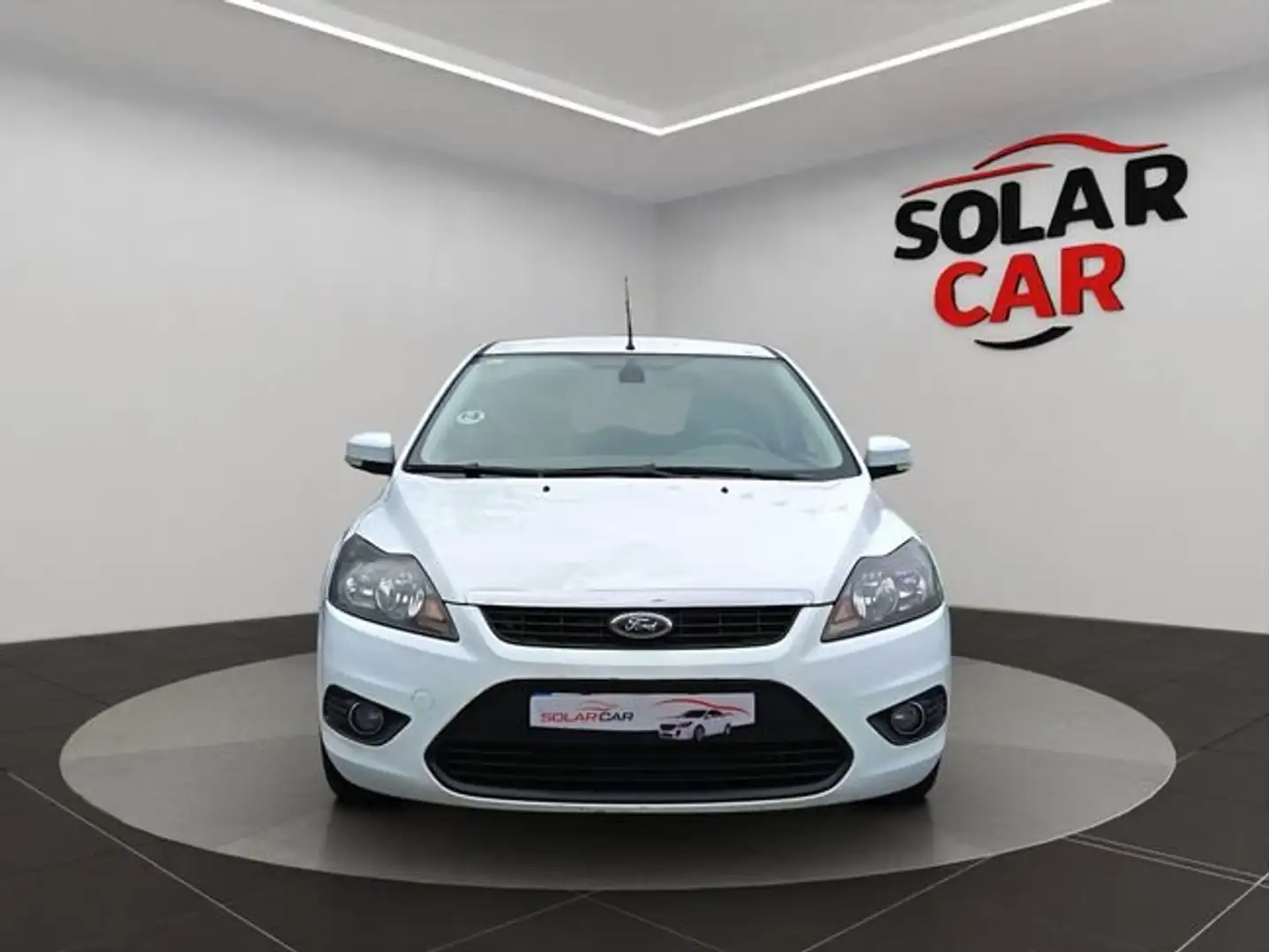 Ford Focus Berlina Trend 1.6 TDCi 90 CV Blanco - 2