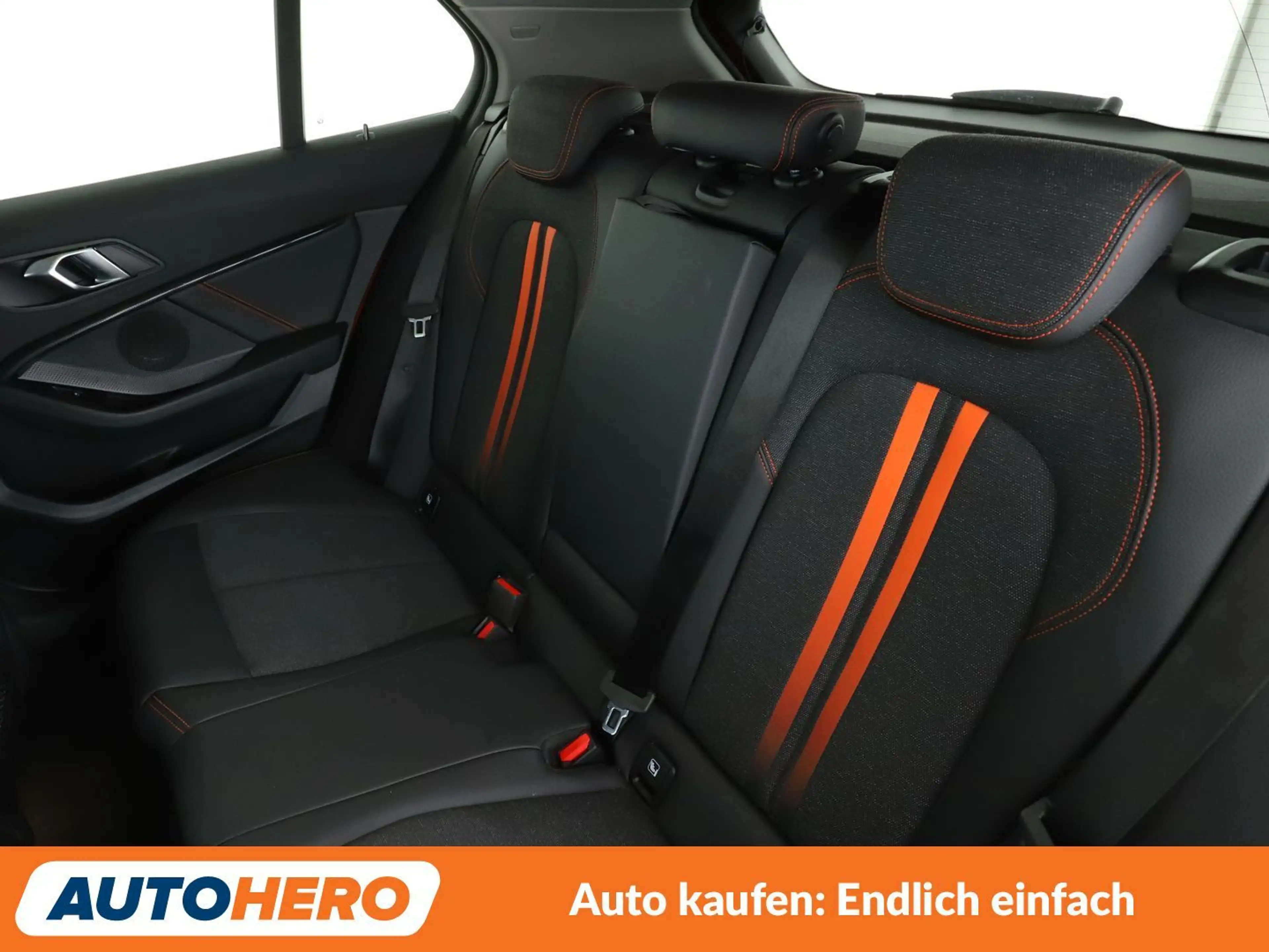 BMW 118 118i Sport Line Aut.*NAVI*LED*PDC*TEMPO*SHZ*LHZ* — photo 14