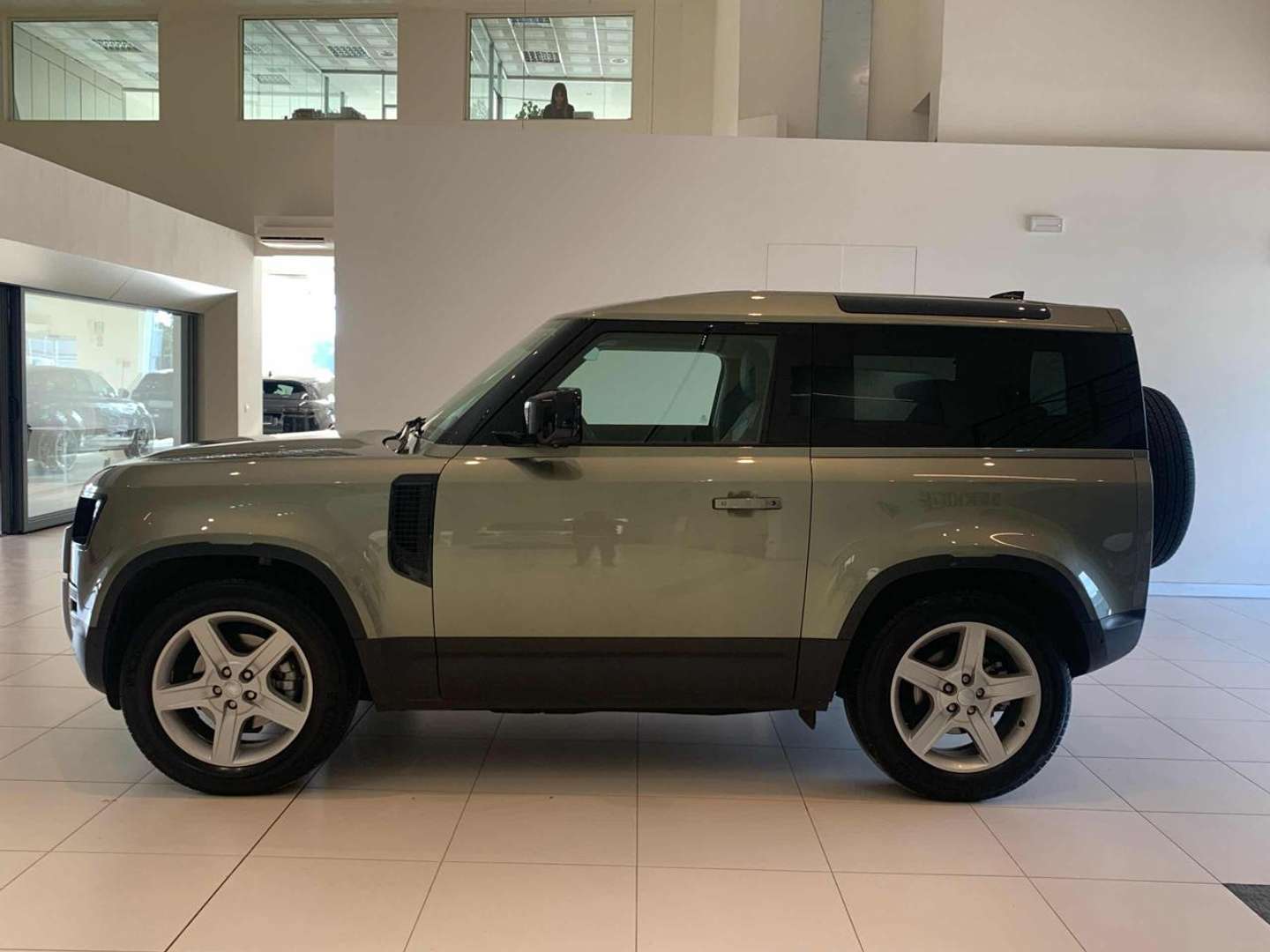 Land Rover Defender 90 SE 3.0D I6 200 CV AWD Auto -  - Joinsteer - #4