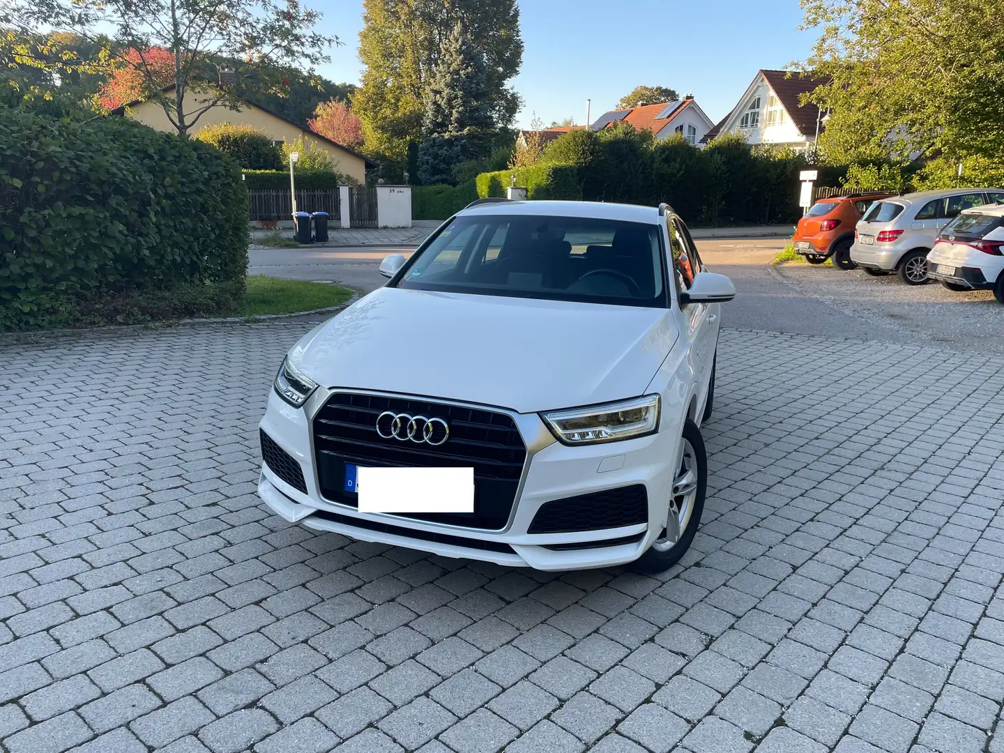 Audi Q3 Q3 1.4 TFSI cylinder on demand S tronic Weiß - 1