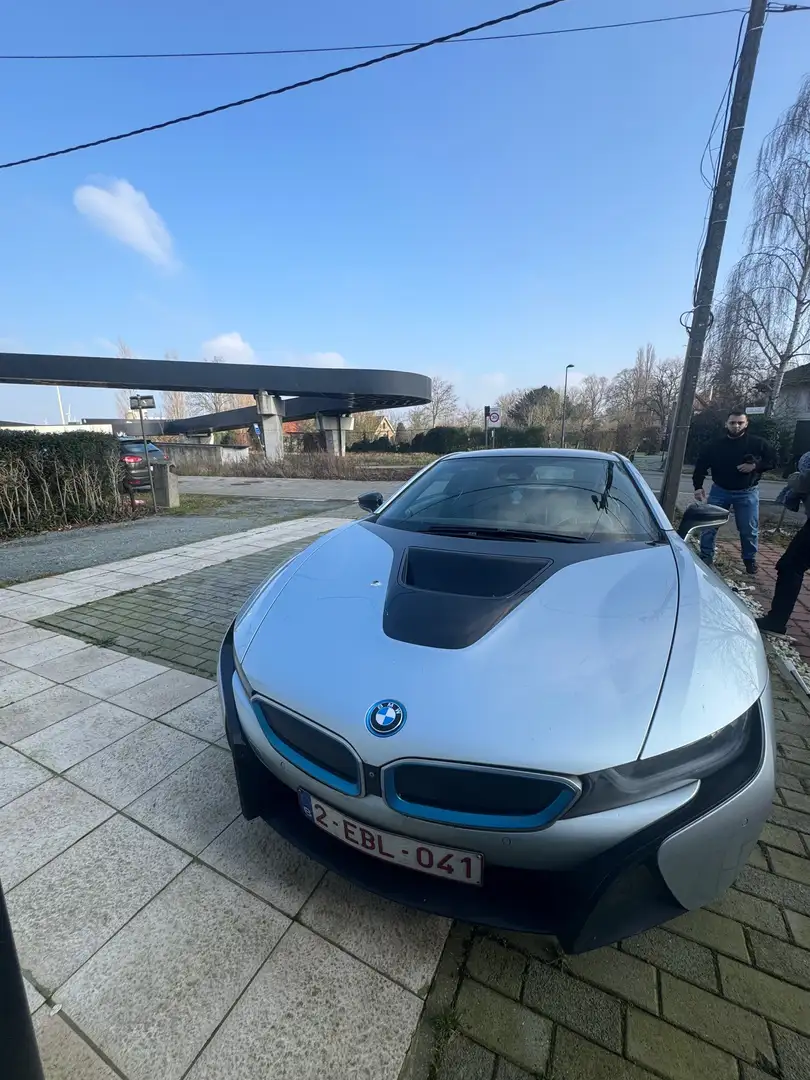 BMW i8 Pure Impulse excl btw - 1