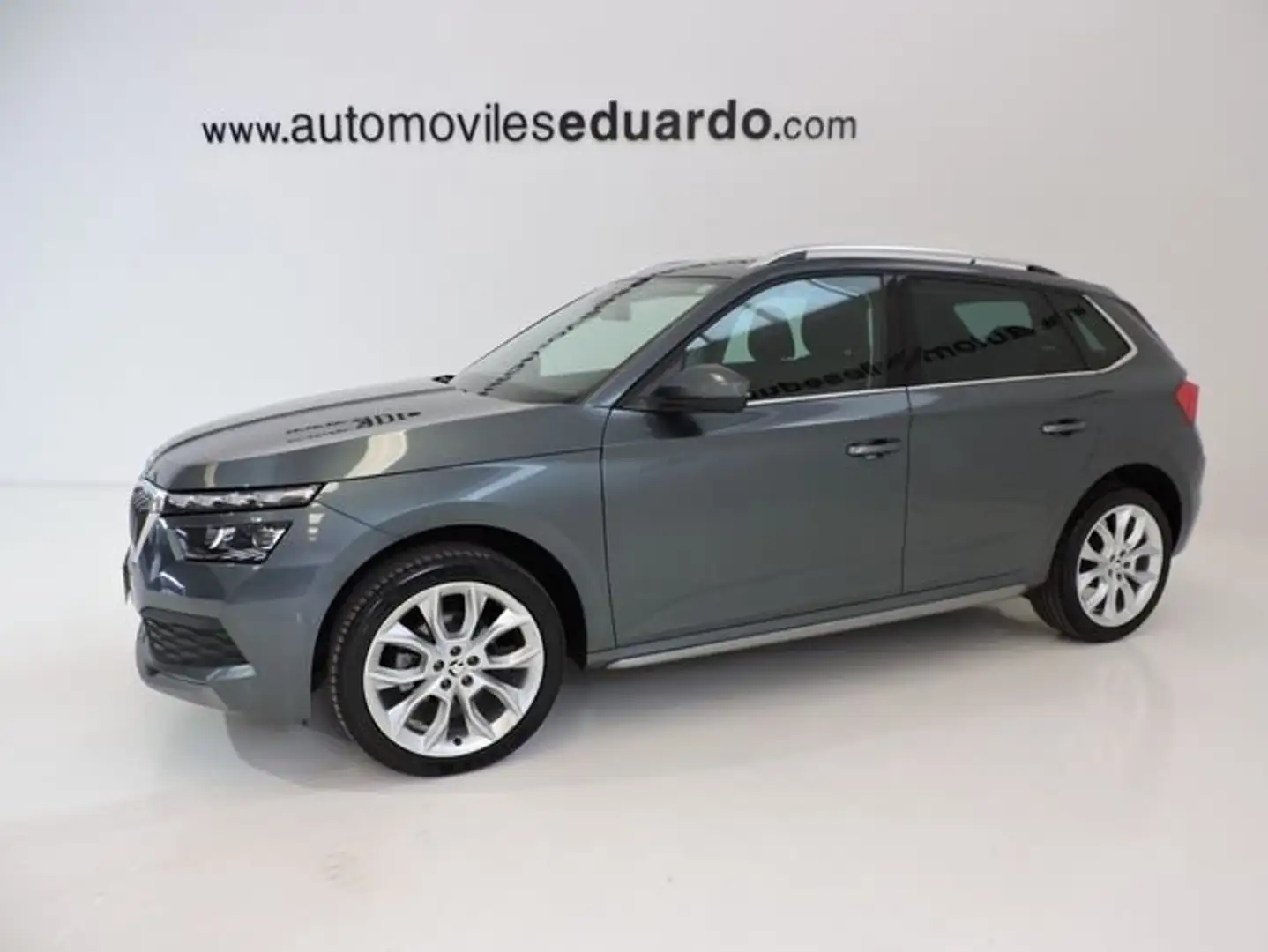 Skoda Kamiq 1.6TDI Style DSG Gris - 1