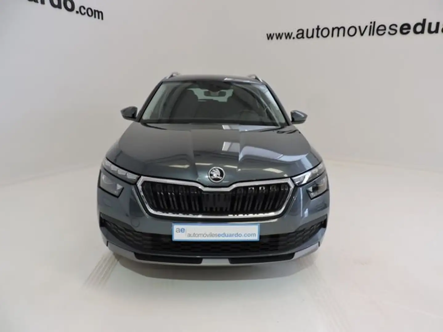 Skoda Kamiq 1.6TDI Style DSG Gris - 2