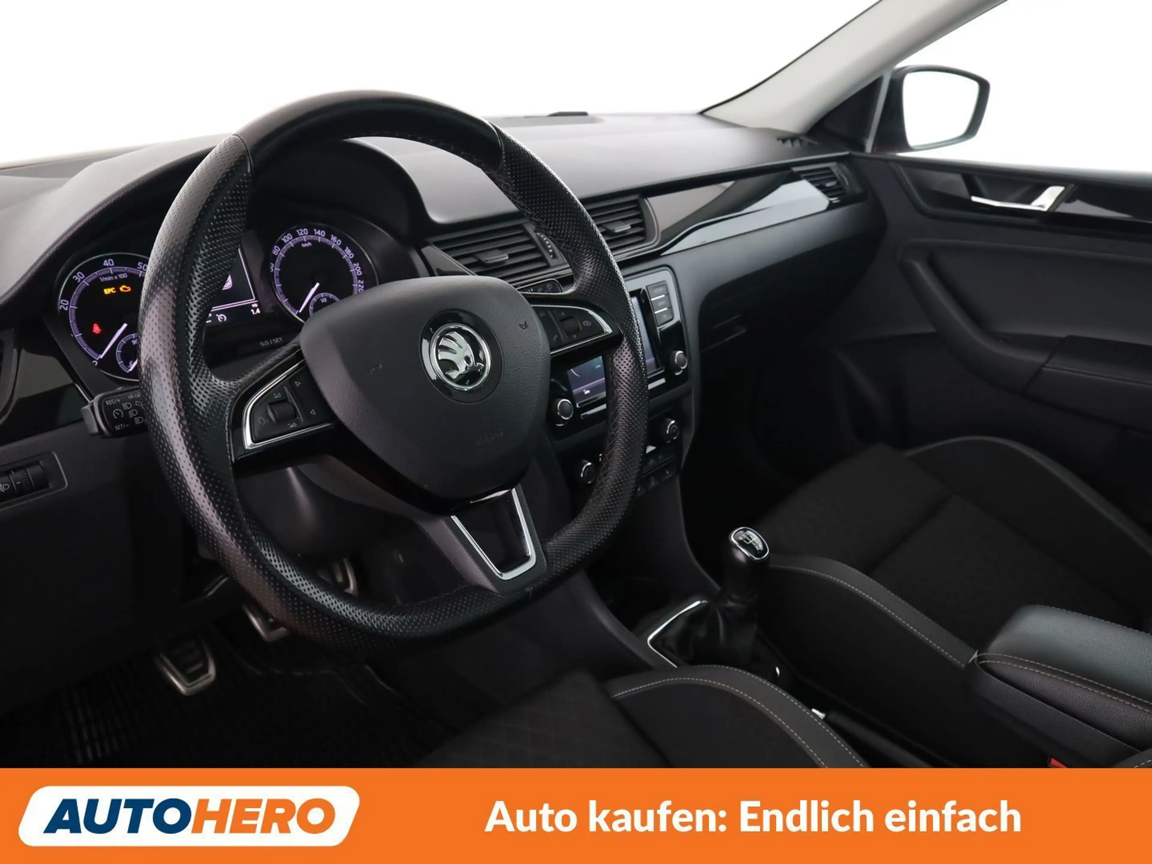 Skoda Rapid/Spaceback 1.0 TSI Sport — photo 11