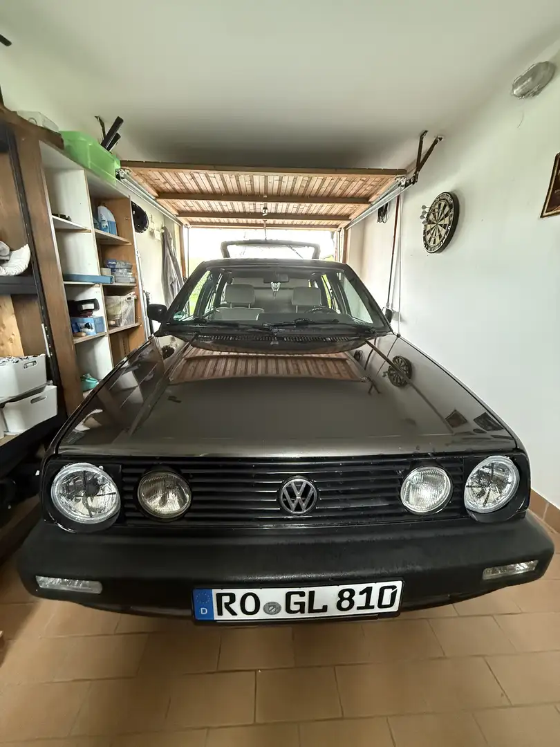 Volkswagen Golf GL - 1