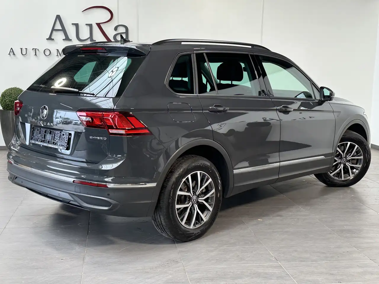 Volkswagen Tiguan 1.4 eHybrid DSG Life NAV+LED+AHK+ACC+1HD 4