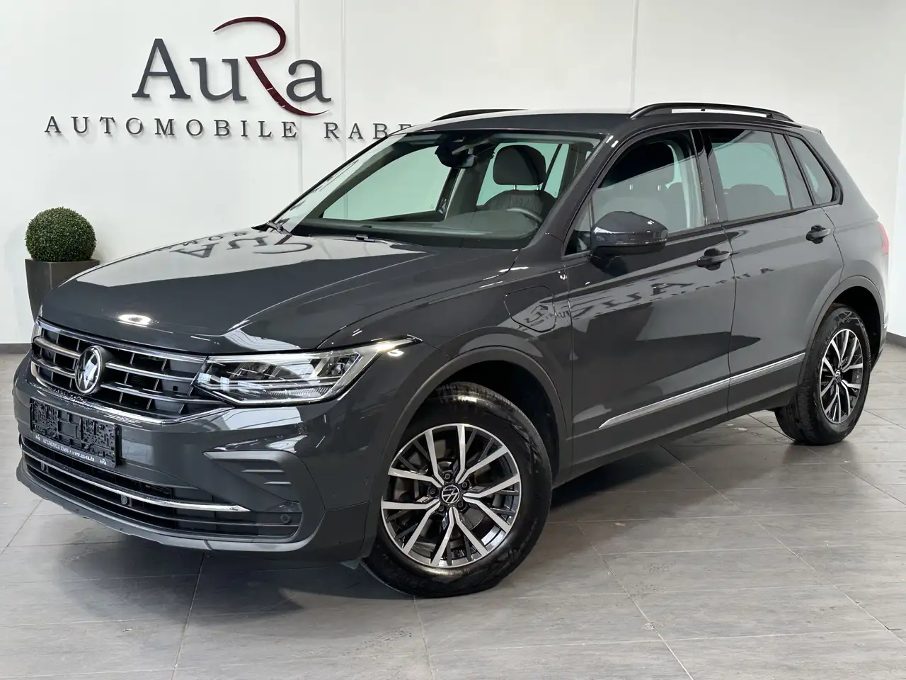 Volkswagen Tiguan 1.4 eHybrid DSG Life NAV+LED+AHK+ACC+1HD 2