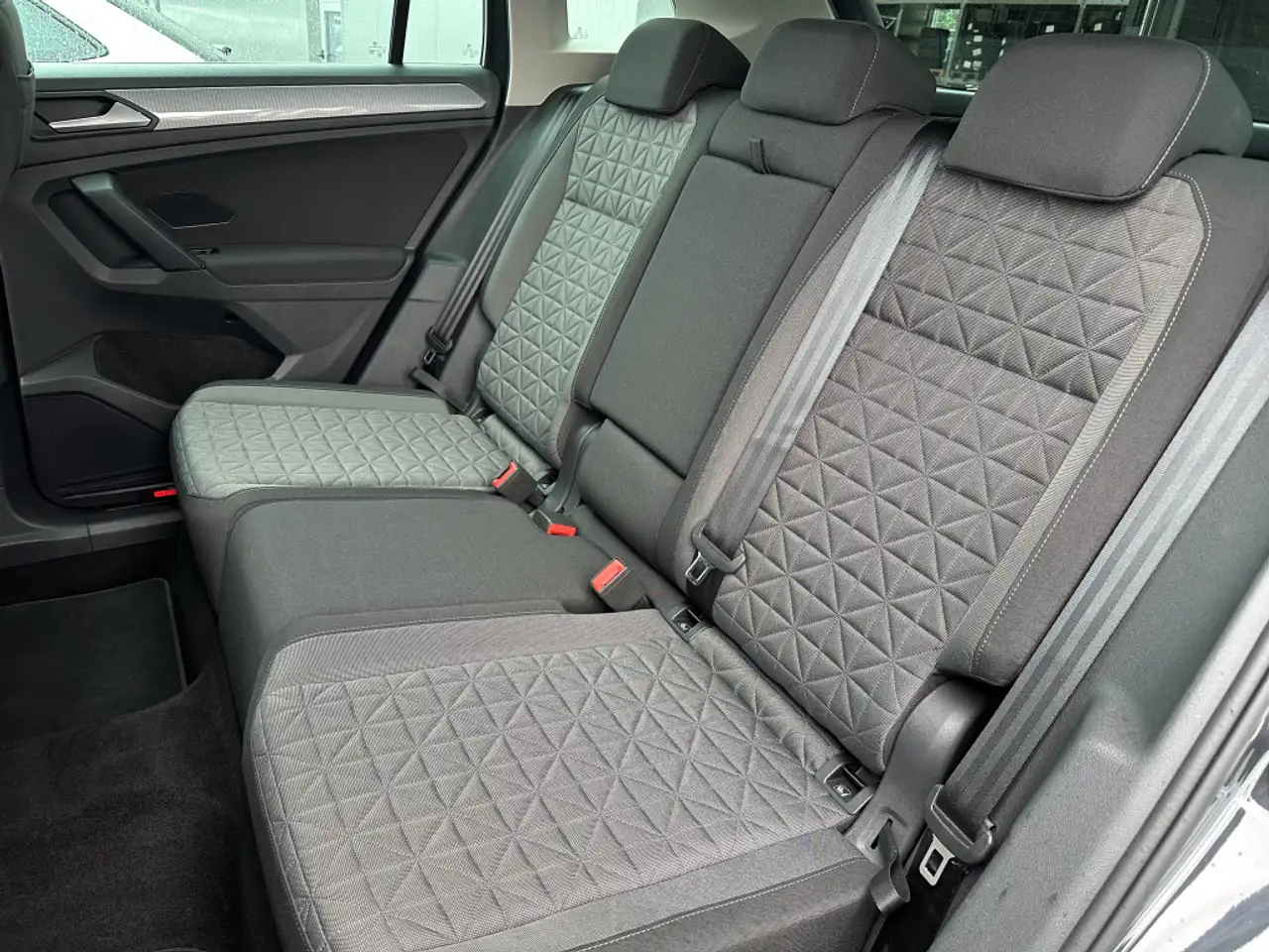 Volkswagen Tiguan 1.4 eHybrid DSG Life NAV+LED+AHK+ACC+1HD 10