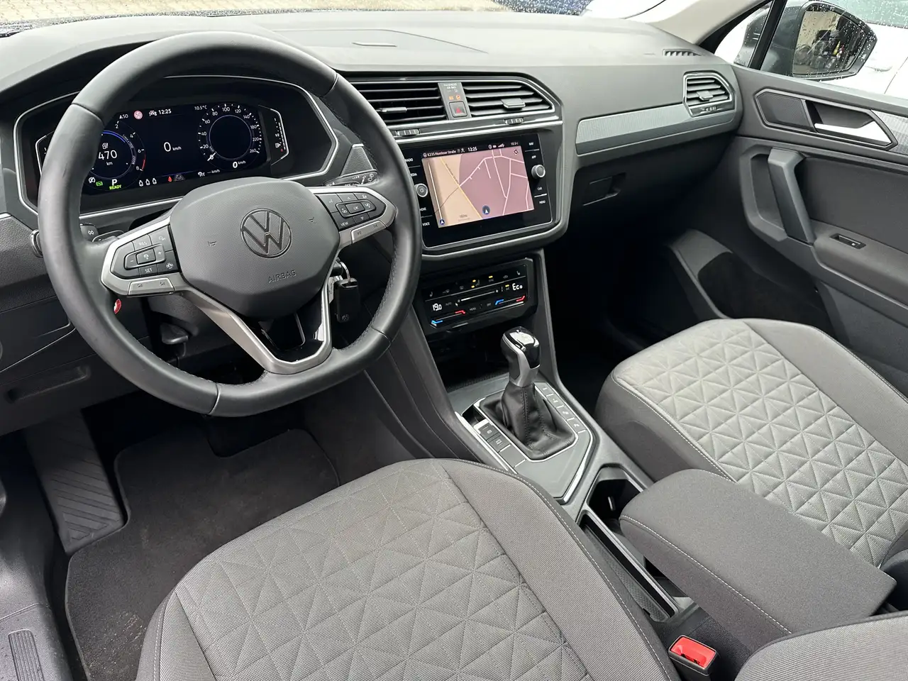 Volkswagen Tiguan 1.4 eHybrid DSG Life NAV+LED+AHK+ACC+1HD 8