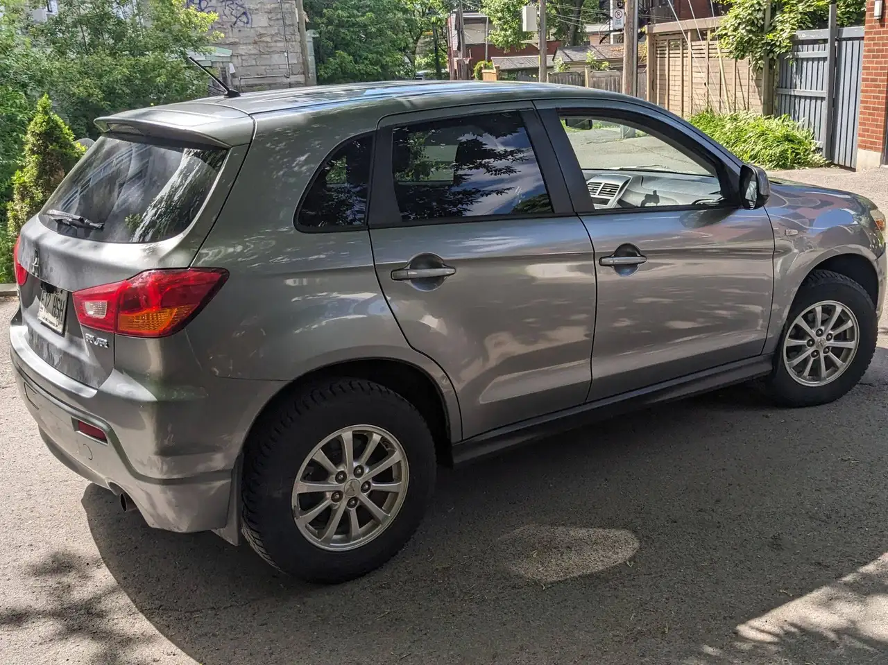 2012 Mitsubishi RVR