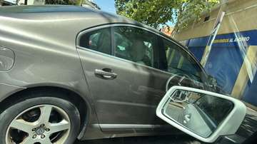 S80 2.4D Momentum Momentum