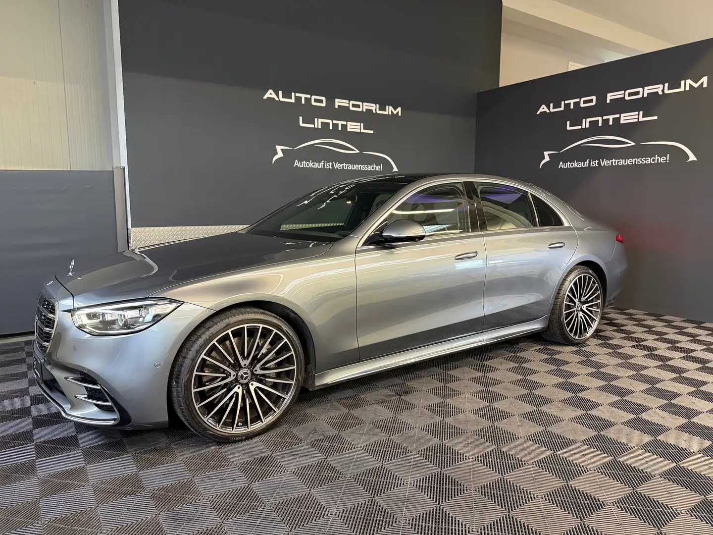Mercedes-Benz S 400 d 4Matic AMG / EXKLUSIV-LED-HUD-PANO-AIRMATIC-OLED Grau - 2