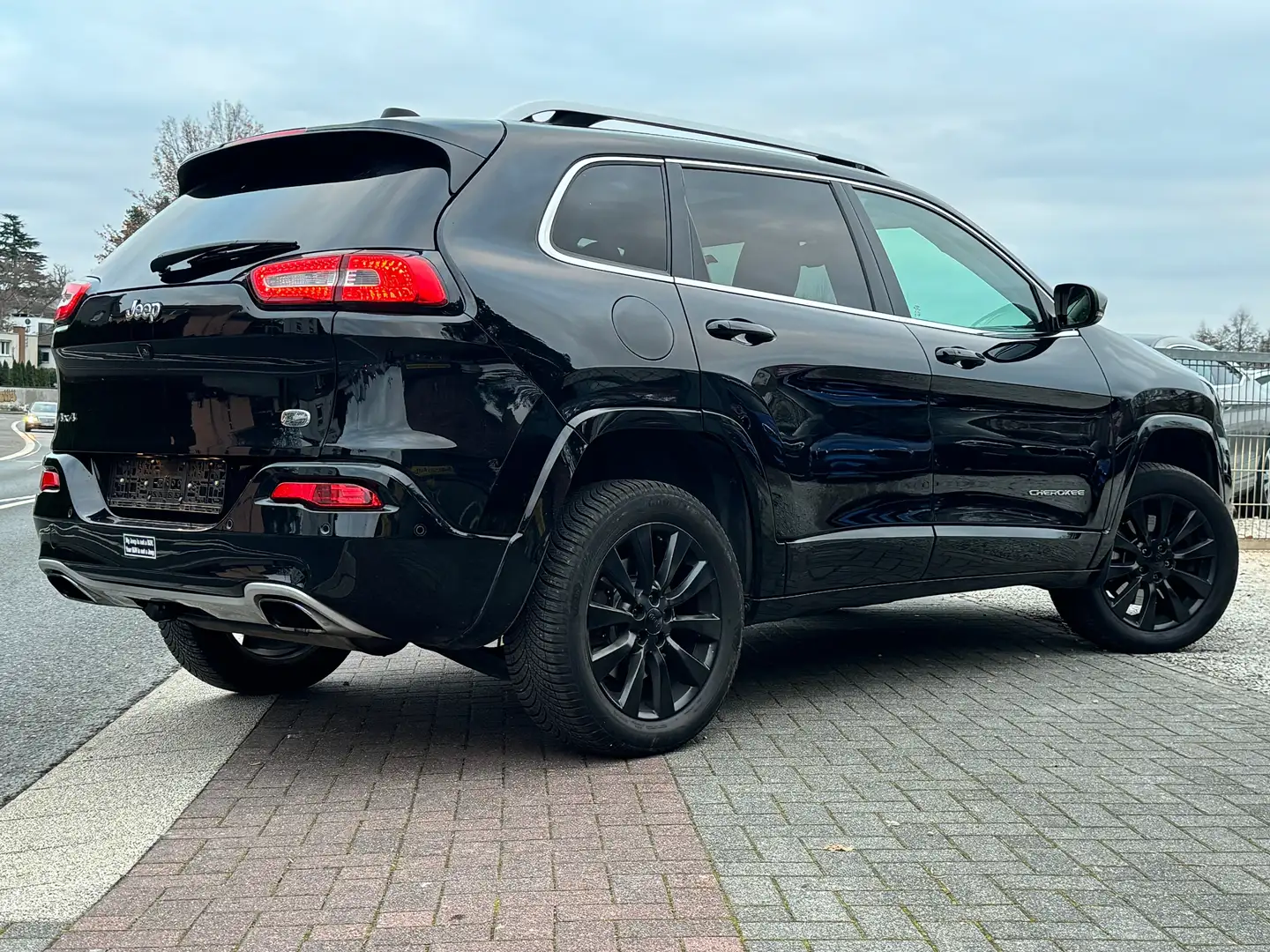 Jeep Cherokee Overland 4WD Pano Rkam Spur+Totwinkel Abstandstemp Чорний - 2