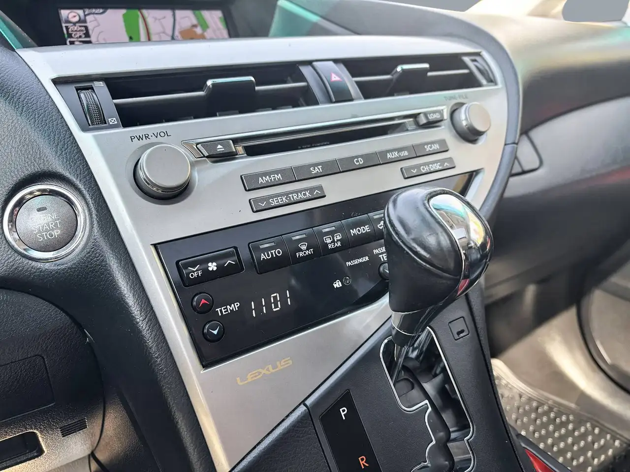 Lexus RX photo Lexus RX