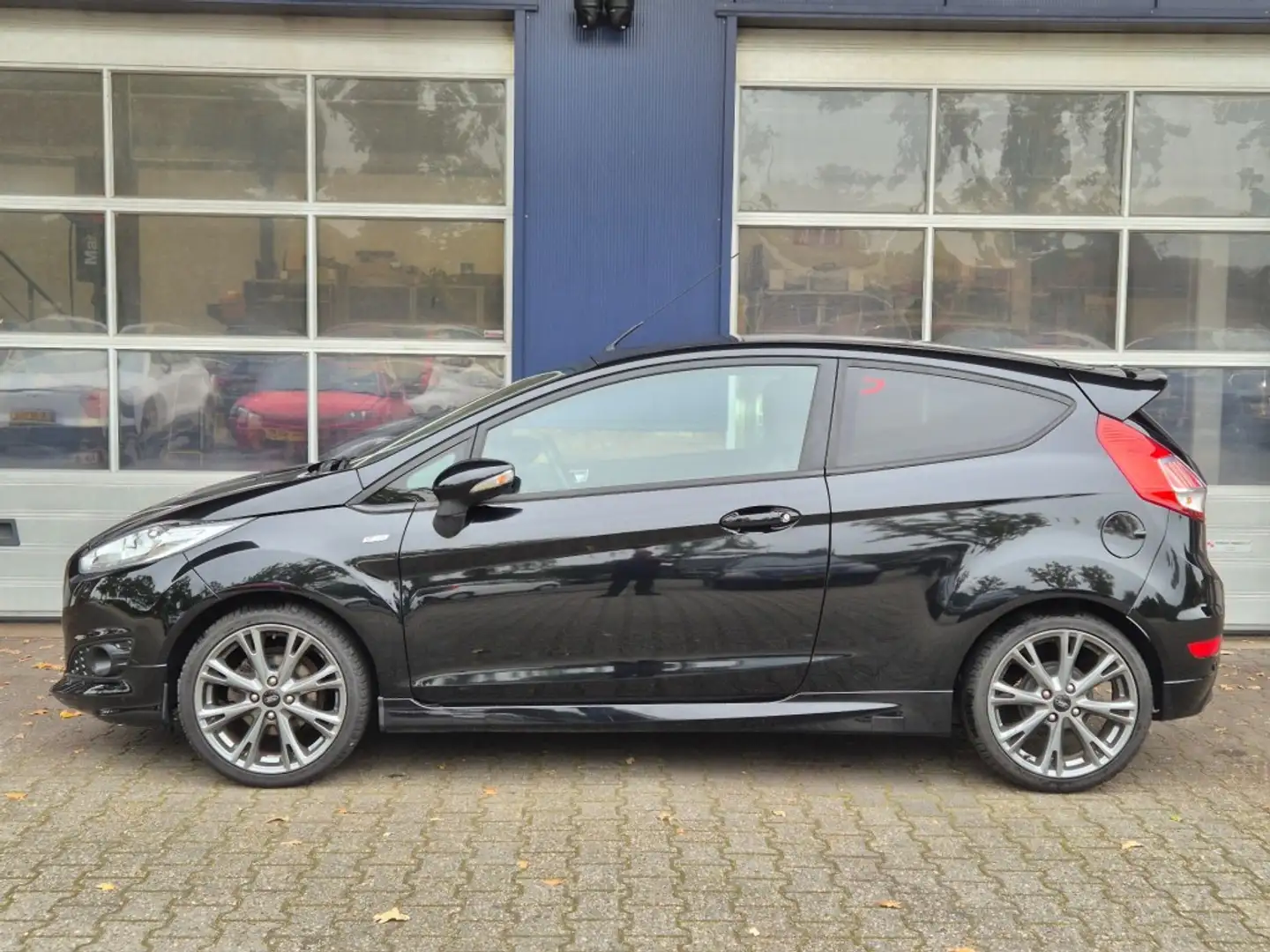 Ford Fiesta 1.0 ECOB. ST LINE 1E Eigenaar Trekhaak 125 PK ALL Noir - 2