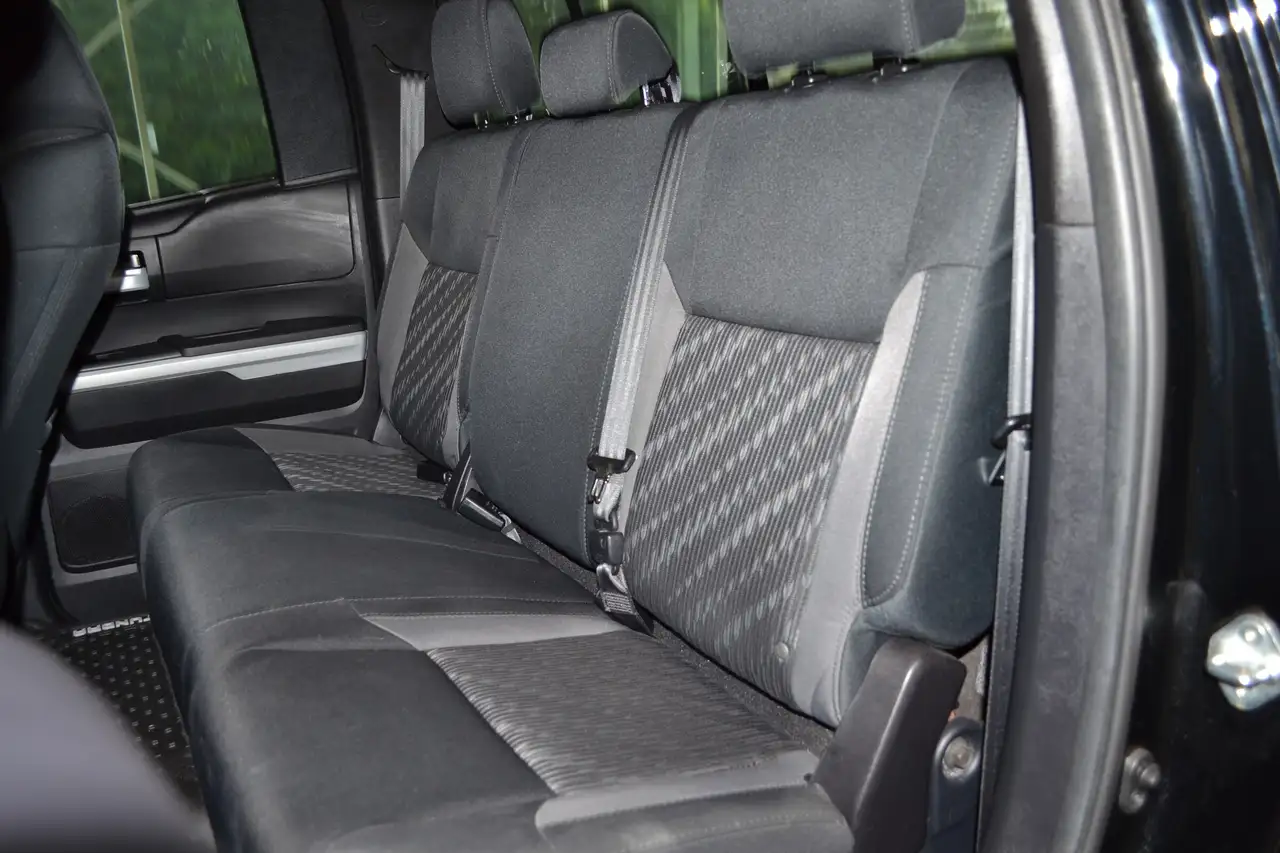 Toyota Tundra снимка Toyota Tundra