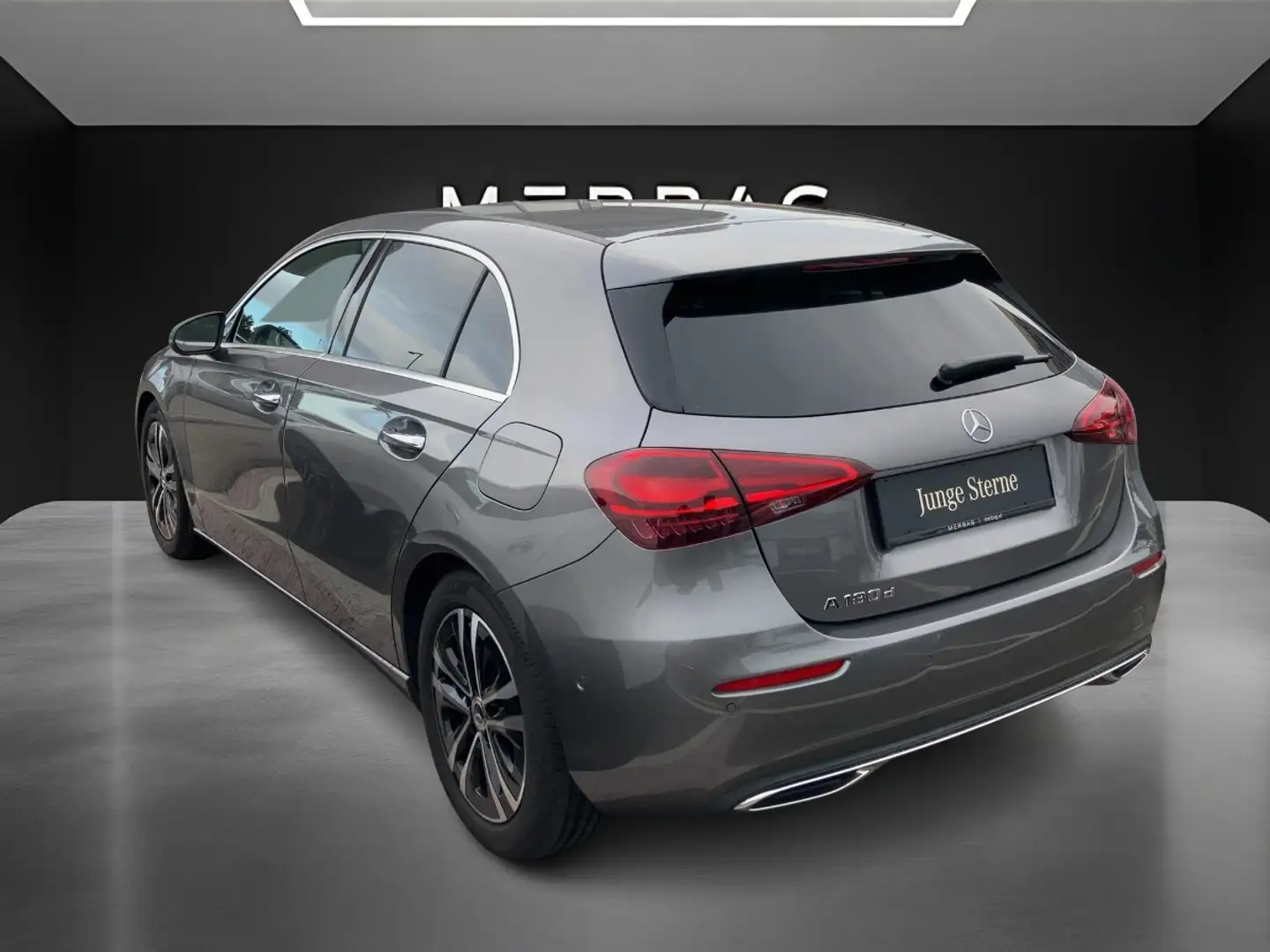 Mercedes-Benz A 180 d Ö-Edition Progressive Line Facelift Grau - 2