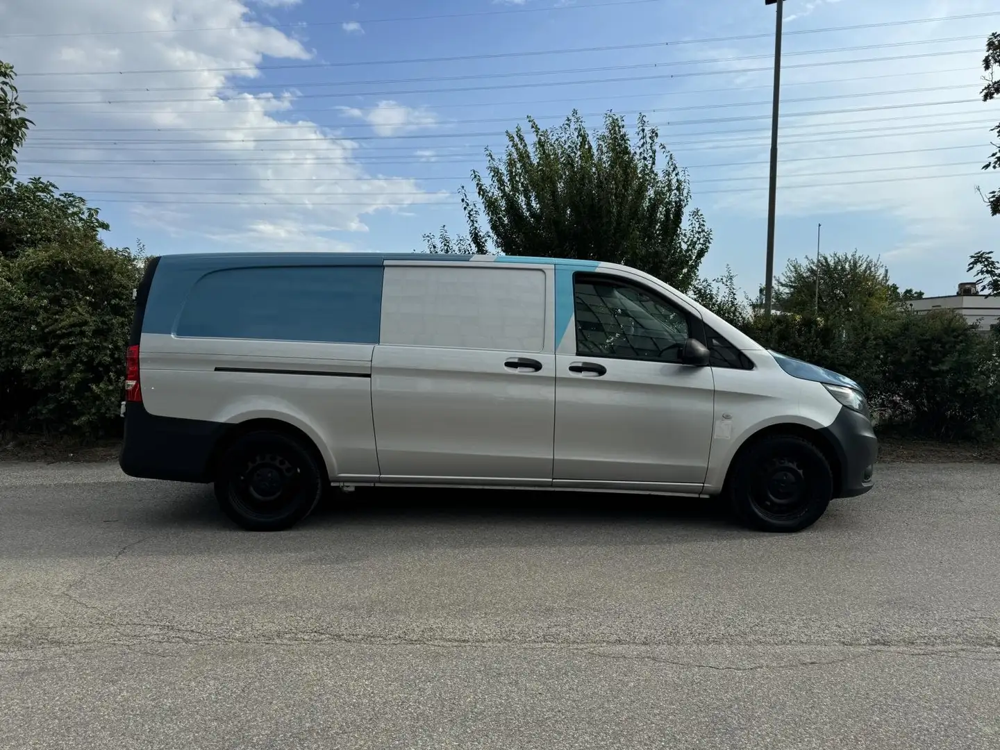 Mercedes-Benz Vito 111CDI extralang L3 Klima PDC MWST 1.Besitz Silber - 2