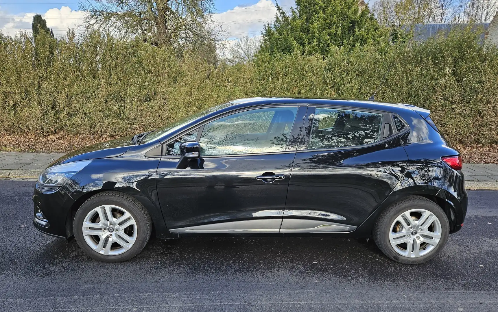 Renault Clio (Energy) TCe 90 Bose Edition Zwart - 2