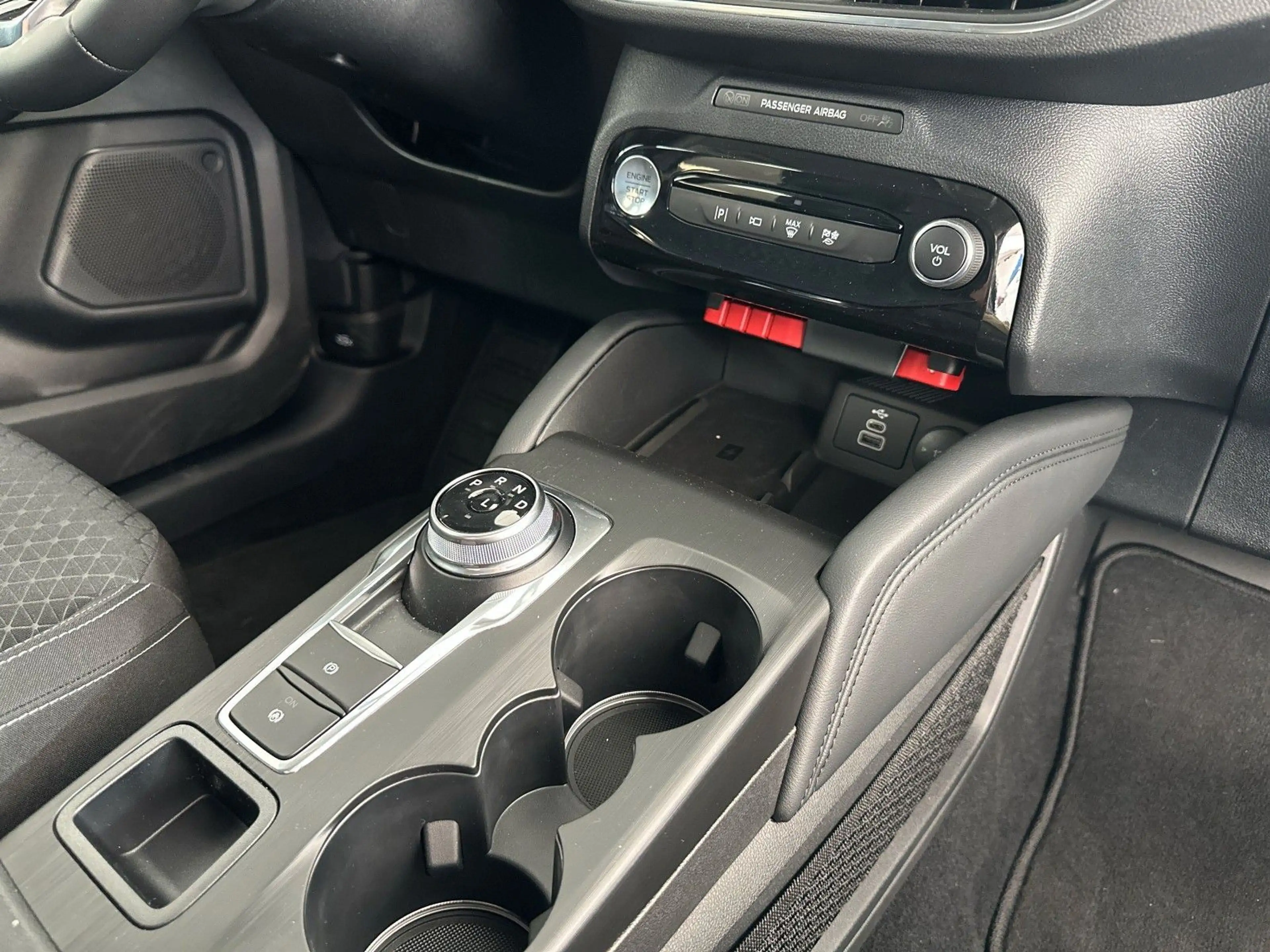 Ford Kuga Hybrid Tageszulassung|Assistenz- & Winter-P — photo 13