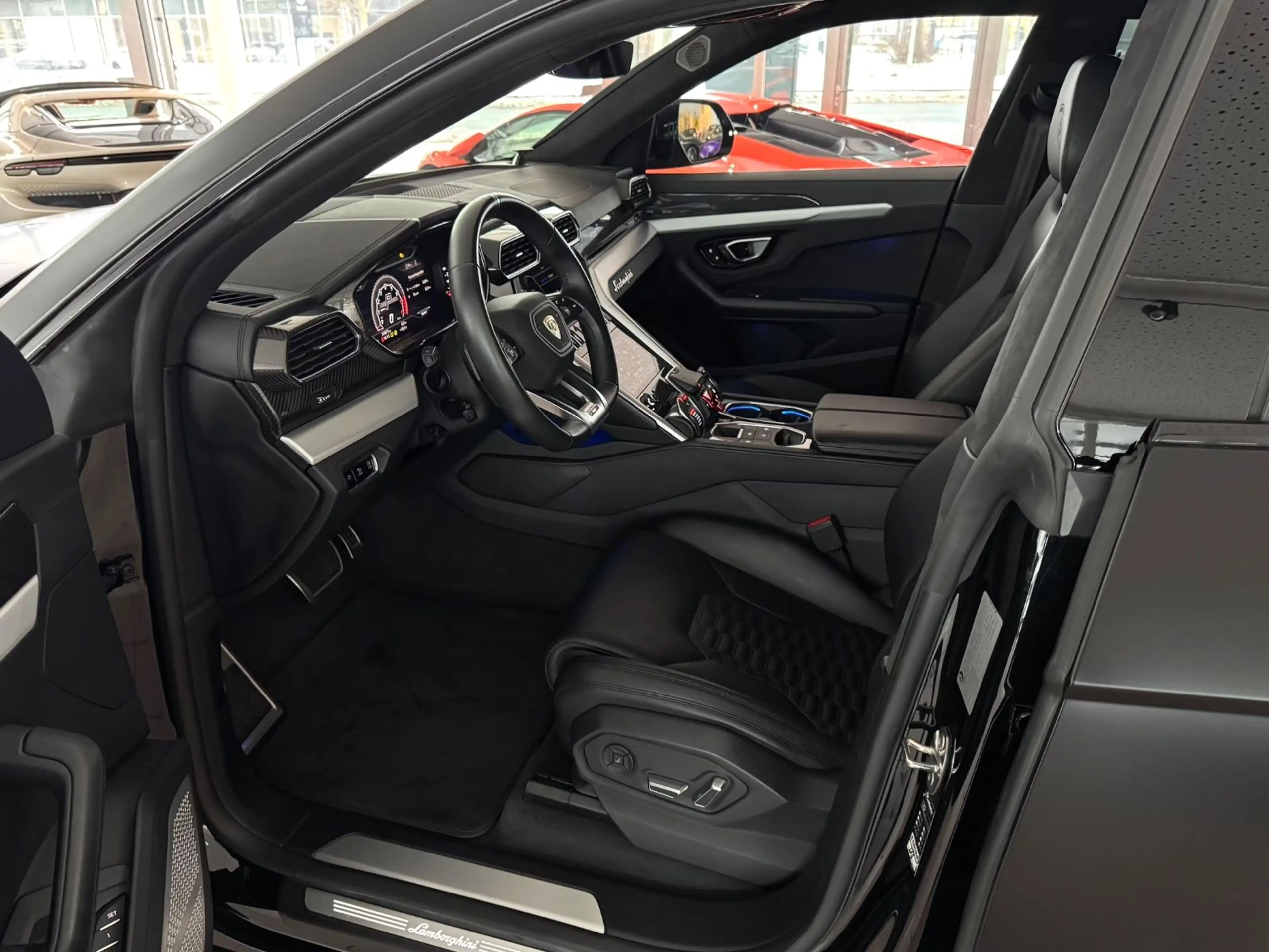 Lamborghini Urus ADAS/B&O/PANORAMA/NIGHTVISION — photo 14