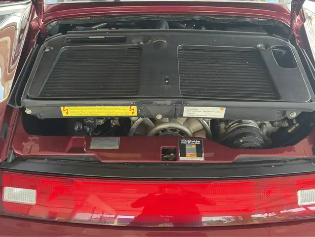 Porsche 911 view 14