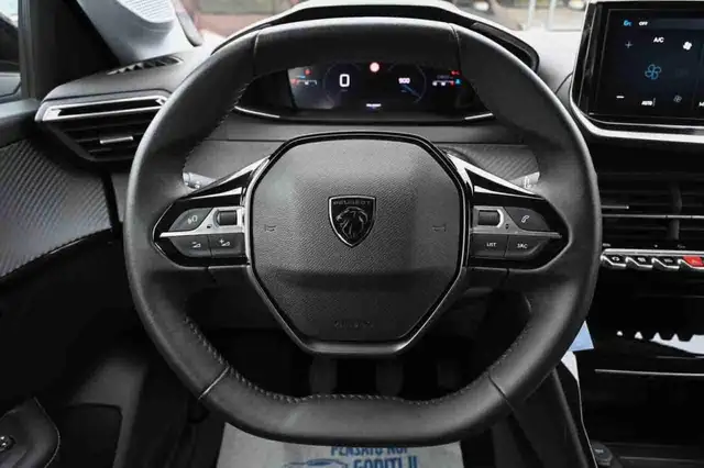 Peugeot 208 view 20