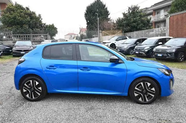 Peugeot 208 view 17