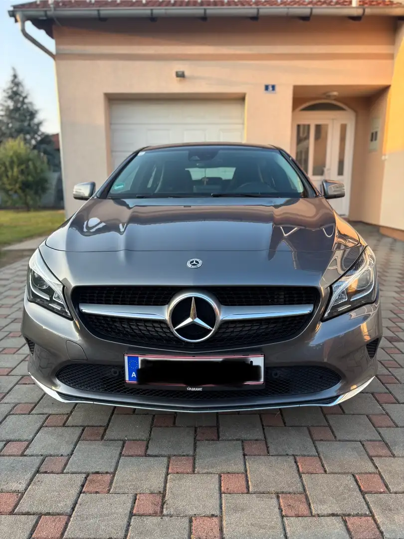 Mercedes-Benz CLA 200 d Shooting Brake Austria Edition Aut. Grau - 1