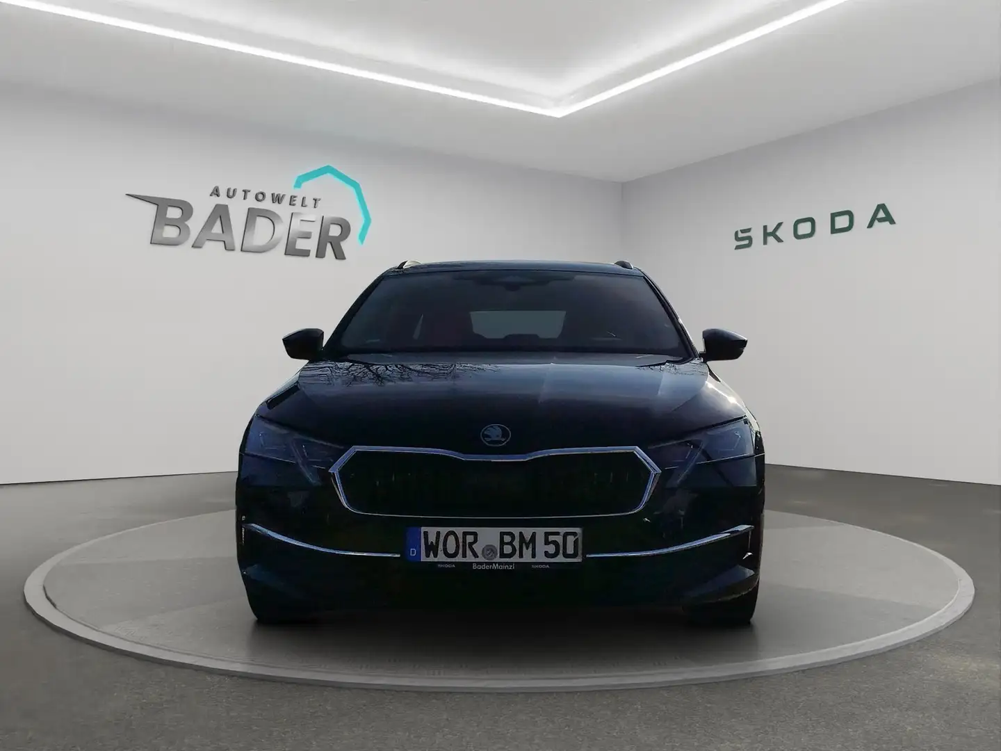 Skoda Octavia Combi Tour 2,0 TDI 110 kW 2.0 TDI 110 kW Tour Schwarz - 2