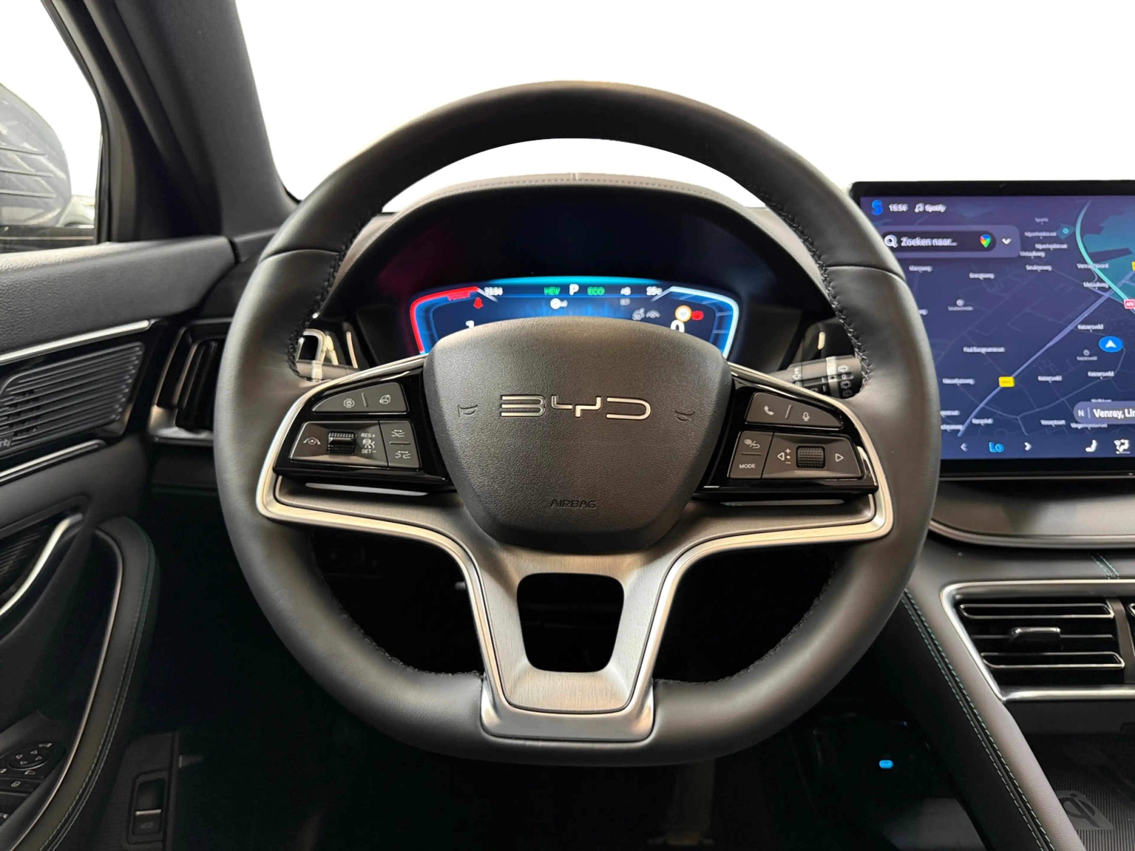 BYD Seal U 1.5 DM-i FWD Boost I PHEV I Panoramadak I 360 Came — photo 12