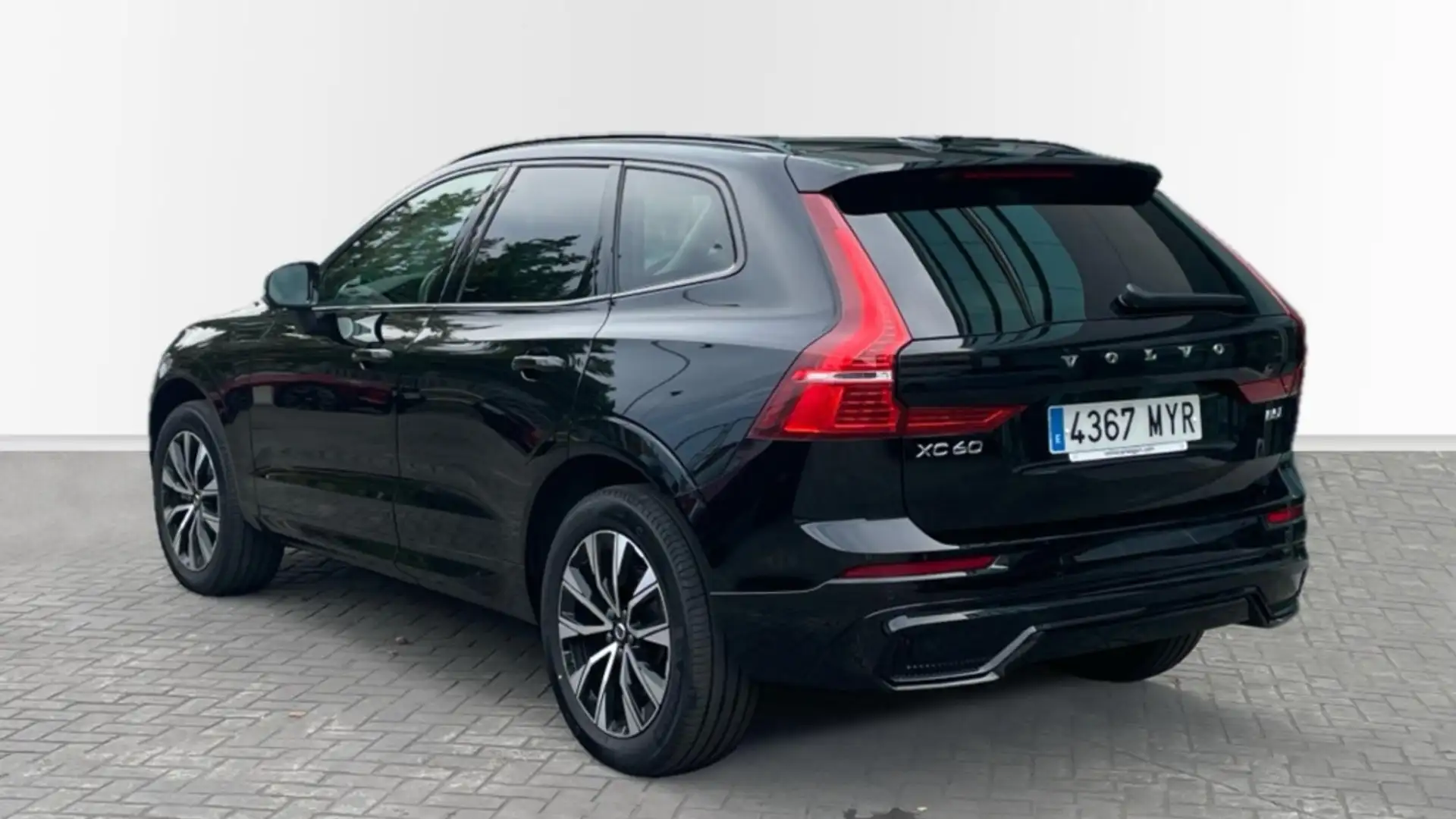 Volvo XC60 2.0 B5 P PLUS DARK AUTO 4WD 5P - 2