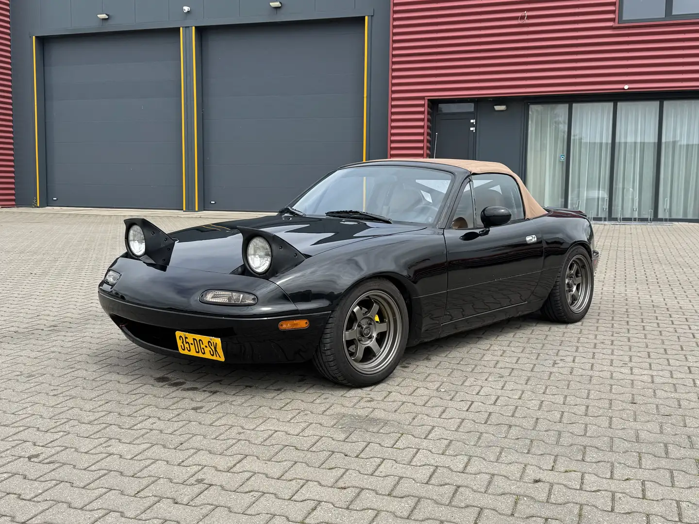 Mazda MX-5 - 1