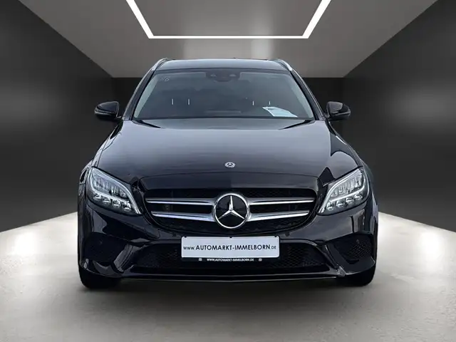 Mercedes-Benz C-Class view 9