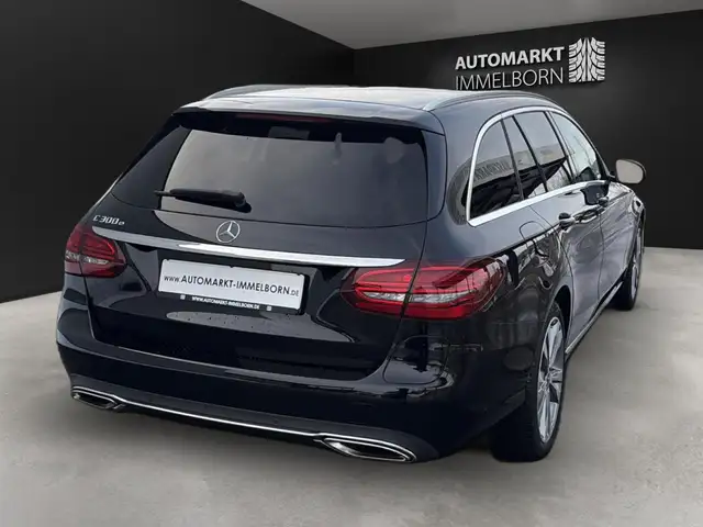 Mercedes-Benz C-Class view 8