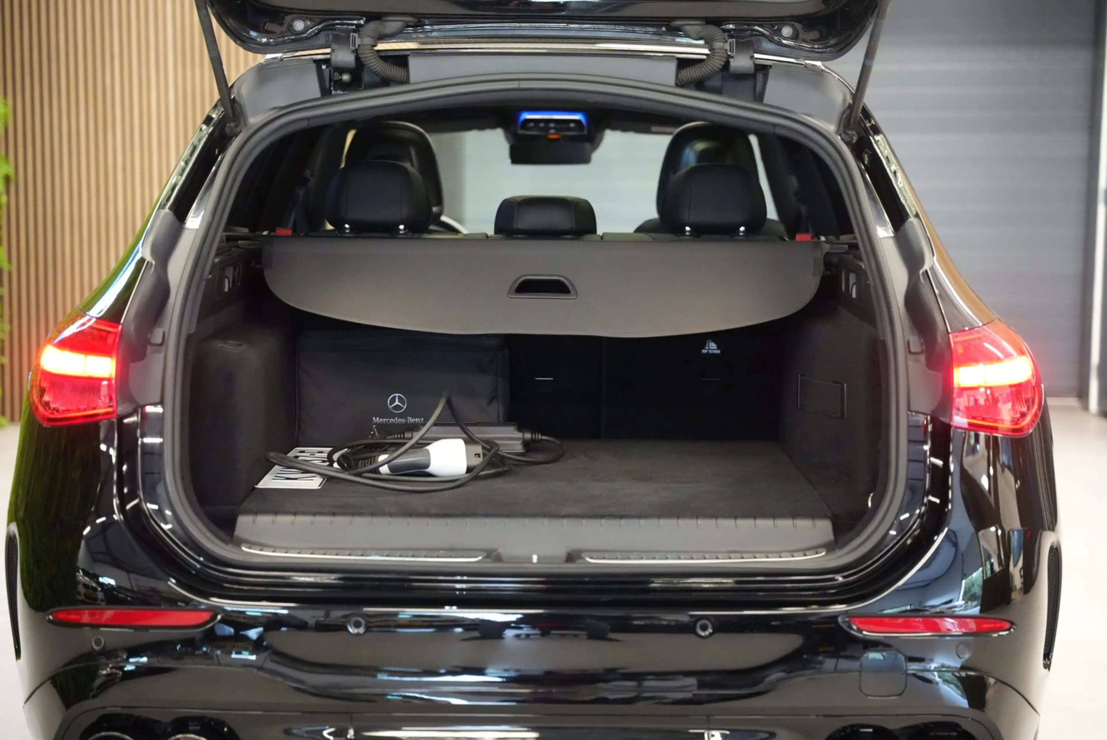 Mercedes-Benz C 300 Estate e AMG Line / Panorama dak / Trekhaak / Acht — photo 9