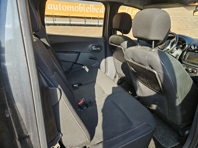Dacia Lodgy 1.6 SCe Bi-Fuel Lauréate 5p. — photo 34