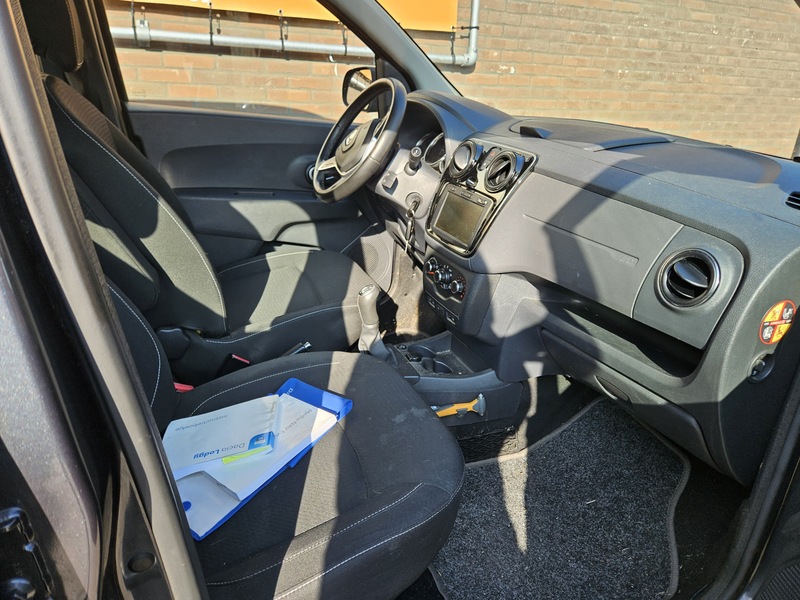Dacia Lodgy 1.6 SCe Bi-Fuel Lauréate 5p. — photo 33