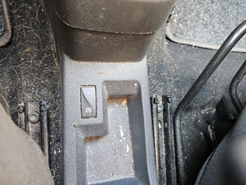 Dacia Lodgy 1.6 SCe Bi-Fuel Lauréate 5p. — photo 18