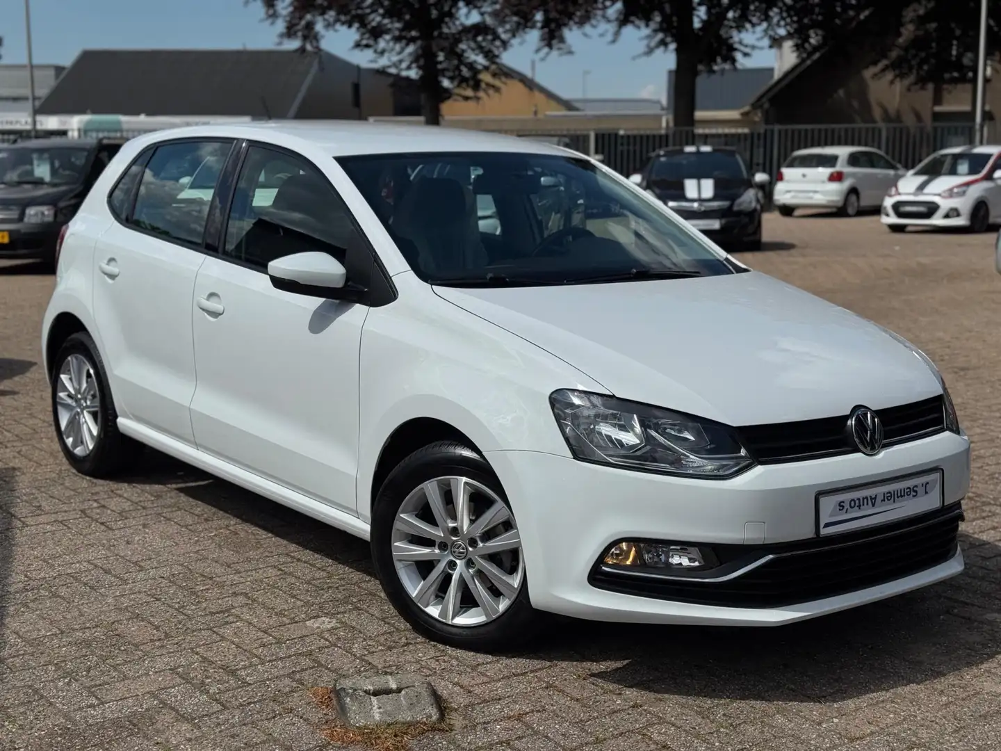 Volkswagen Polo 1.0 BlueMotion AIRCO MF-STUUR DEALER ONDERHOUDEN Wit - 2