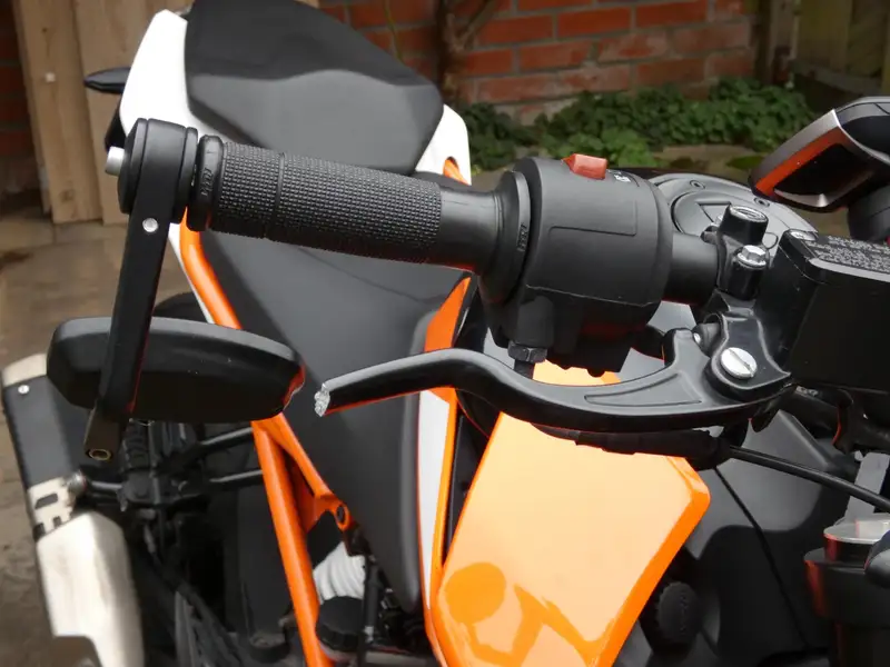 KTM 125 Duke - foto 8