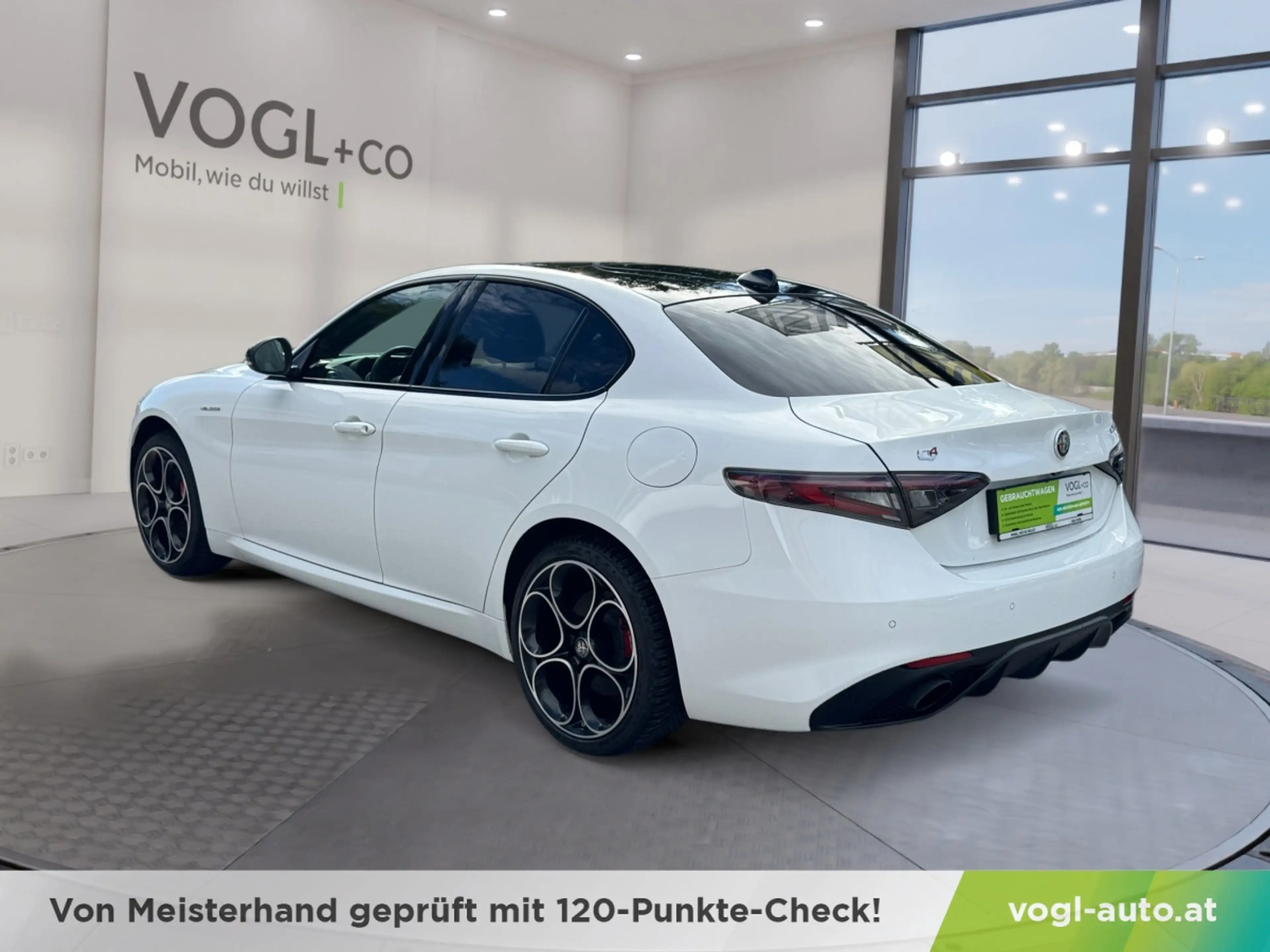 Alfa Romeo Giulia 2.0 Veloce AT8-Q4 — photo 3