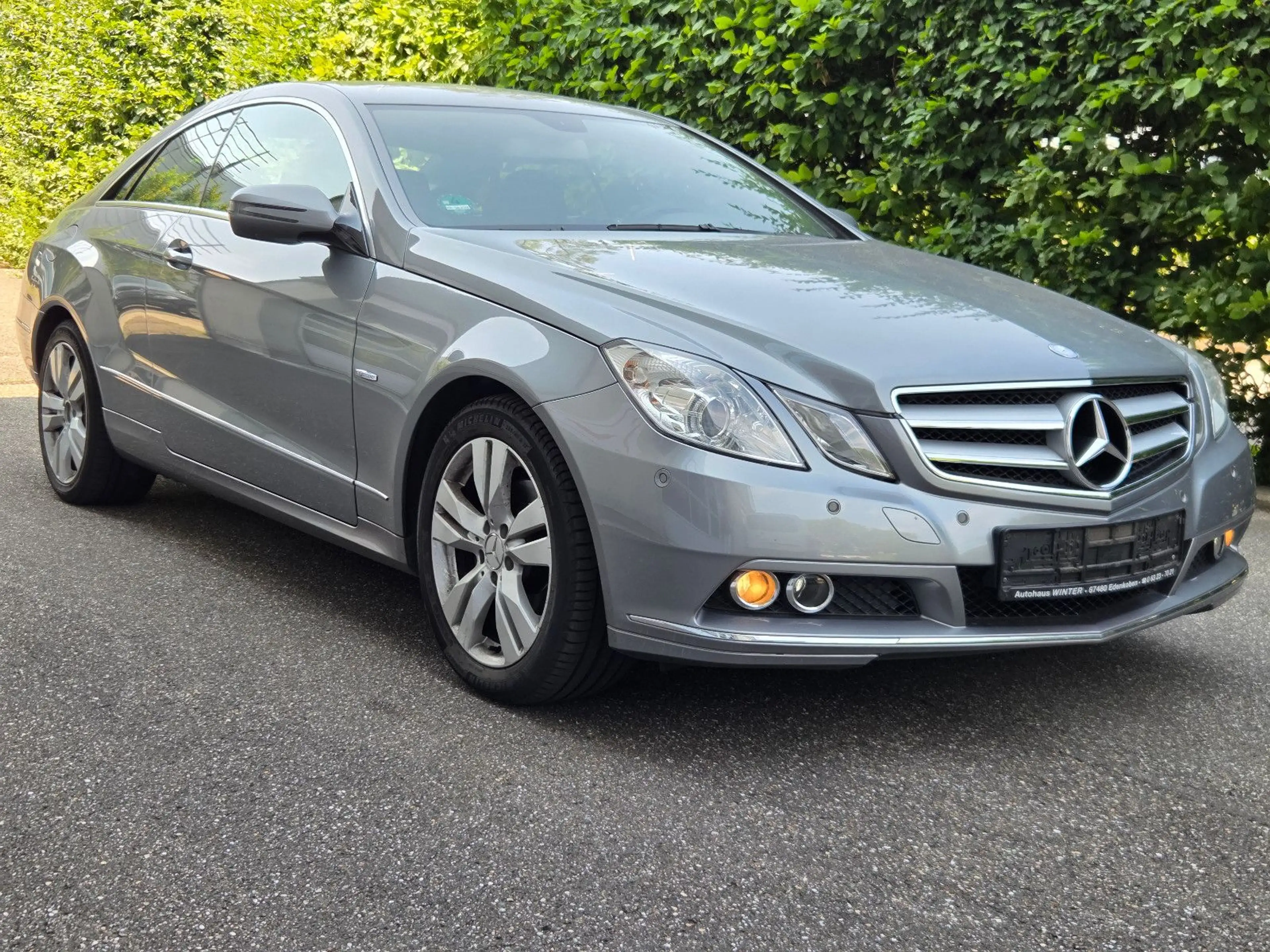 Mercedes-Benz E 250 CGI BE Coupe PDC SHZ TEILLEDER — photo 3