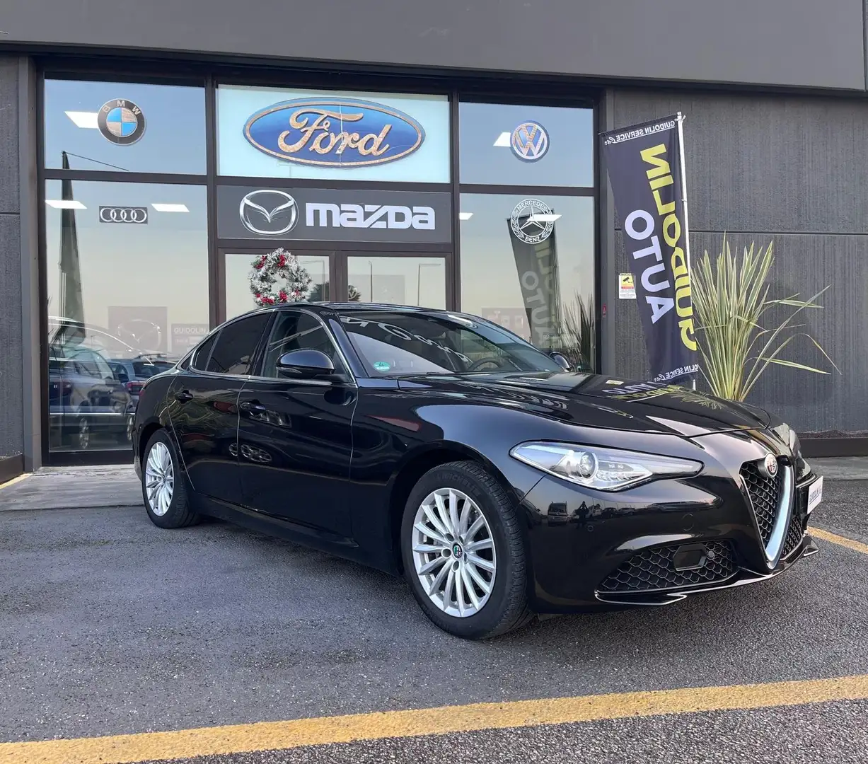 Alfa Romeo Giulia 2.0 Turbo 200 CV AT8 Super PELLE RETROCAM Nero - 1