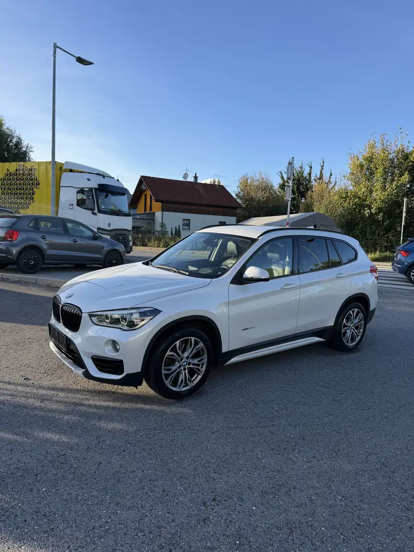 BMW X1 xDrive 25 d M-Sportpaket Weiß - 1