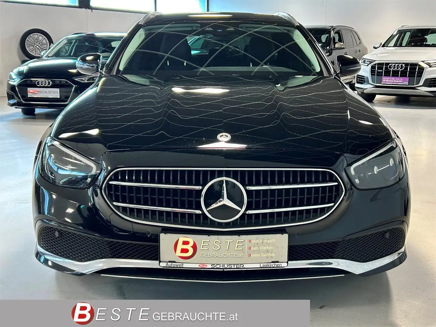 Mercedes-Benz E 300 de **MEGA AUSSTATTUNG** Schwarz - 2