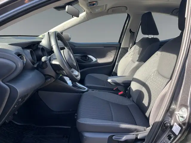 Toyota Yaris view 10