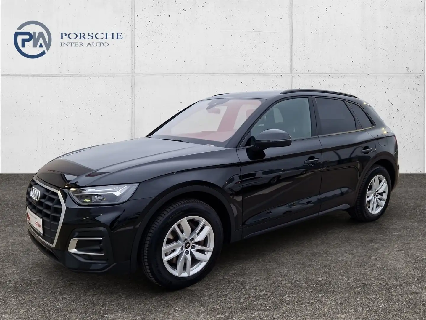 Audi Q5 50 TFSI e quattro Schwarz - 1