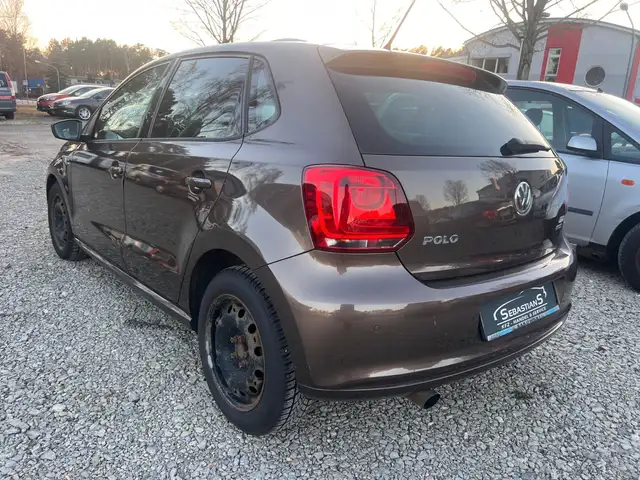 Volkswagen Polo view 6